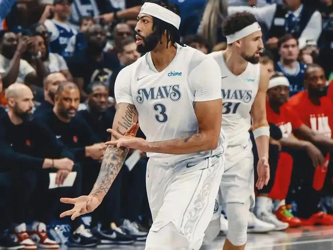 关于独行侠险胜灰熊,喜迎胜利的信息 关于独行侠险胜灰熊,喜迎胜利的信息