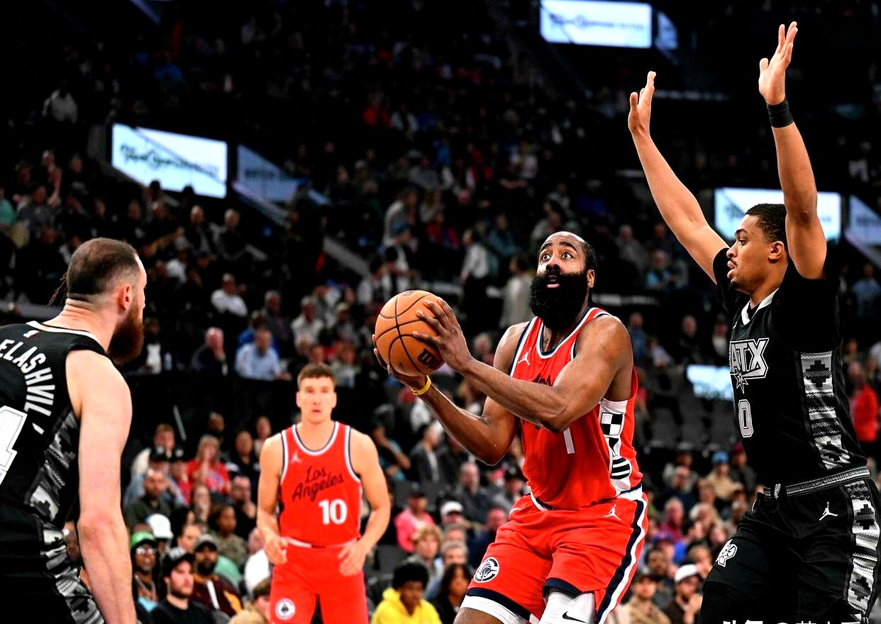 快船战胜马刺，稳坐西部第二