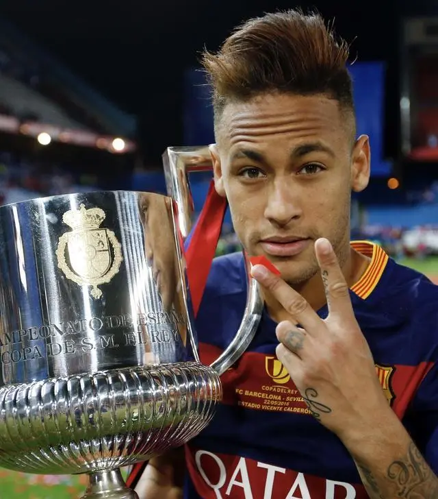 那不勒斯逆转AC米兰,内马尔关键制胜的简单介绍 那不勒斯逆转AC米兰,内马尔关键制胜的简单介绍