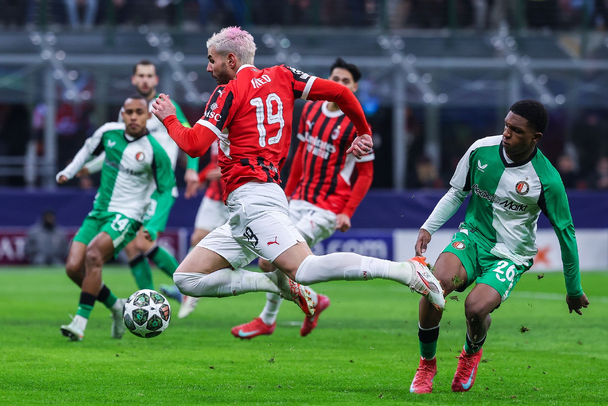 那不勒斯逆转AC米兰,内马尔关键制胜的简单介绍 那不勒斯逆转AC米兰,内马尔关键制胜的简单介绍