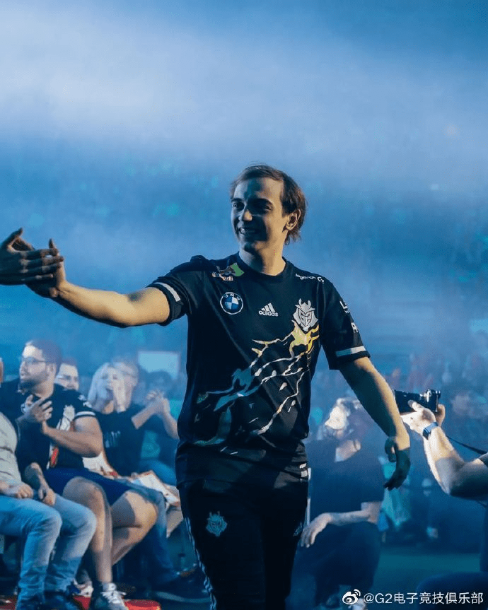 包含BRO轻取EDG，Perkz打破历史纪录的词条