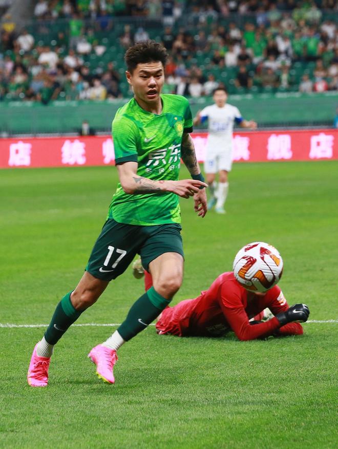 雄狮主场大胜公牛上演逆转