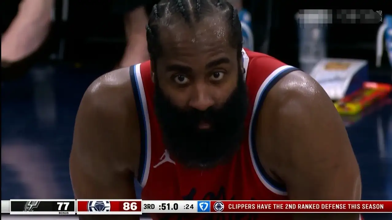 火箭大胜马刺,哈登砍下40分 火箭大胜马刺,哈登砍下40分