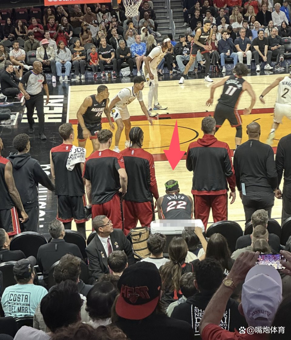 篮球场外新闻不断,话题热度爆表的简单介绍 篮球场外新闻不断,话题热度爆表的简单介绍