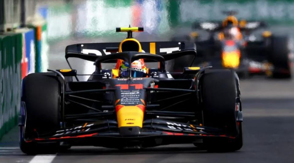 威廉姆斯力克阿斯顿马丁，佩雷兹扛起全队