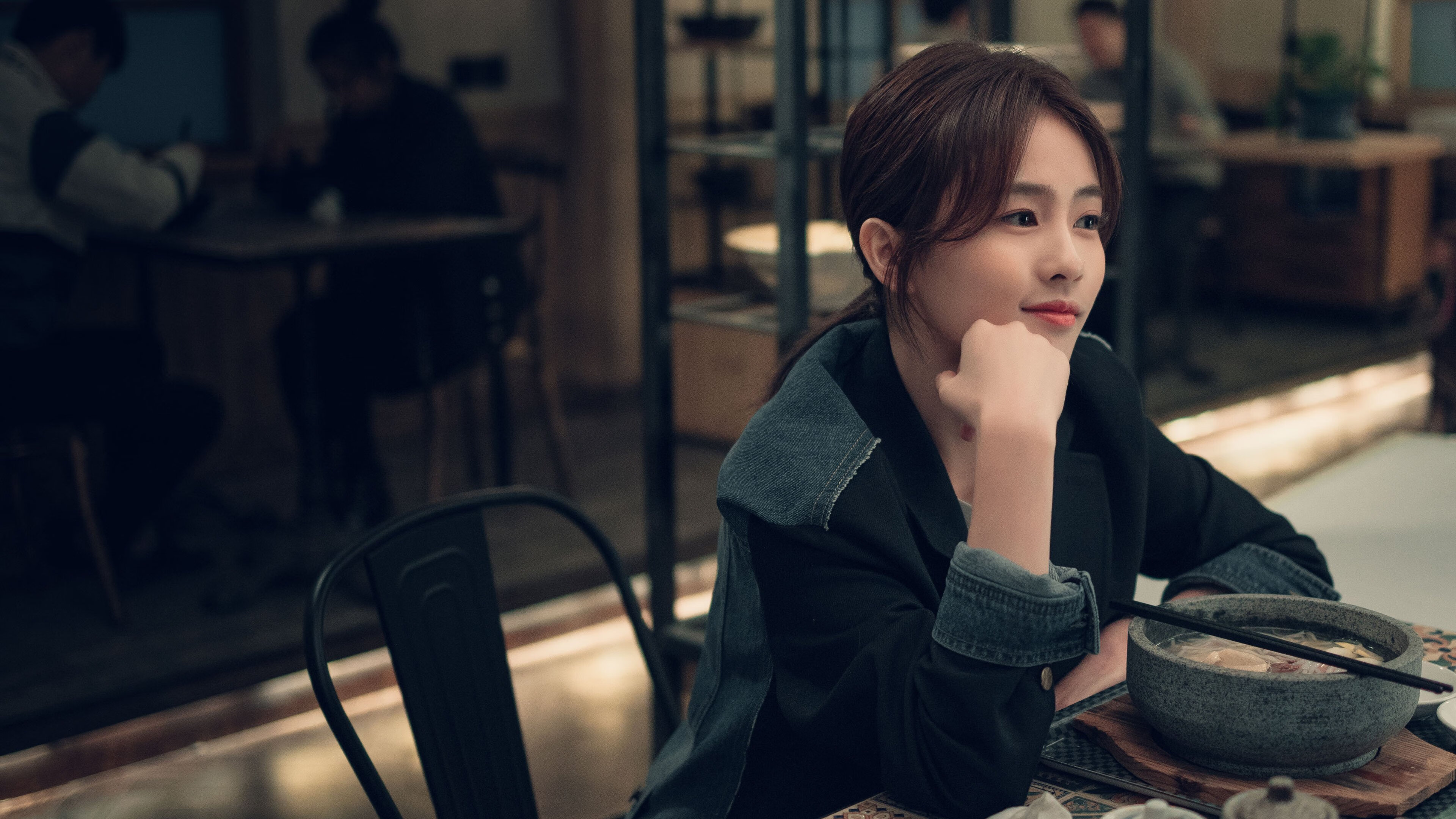 莱万证明自我，荷兰对阵加纳的精彩较量