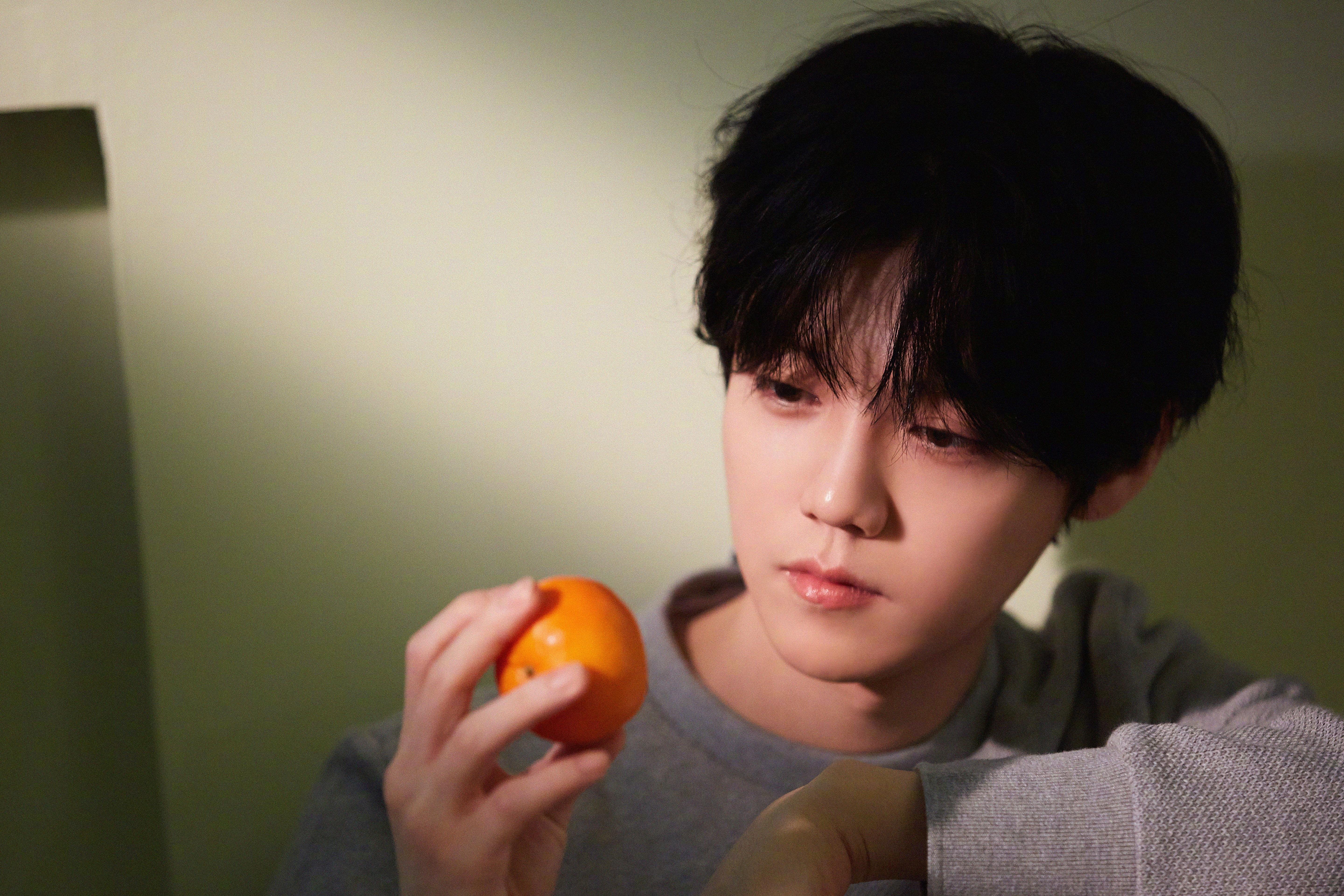 锋线两极,莱万高效稳定扩大优势,马赛闪电战映衬阿根廷防线之困