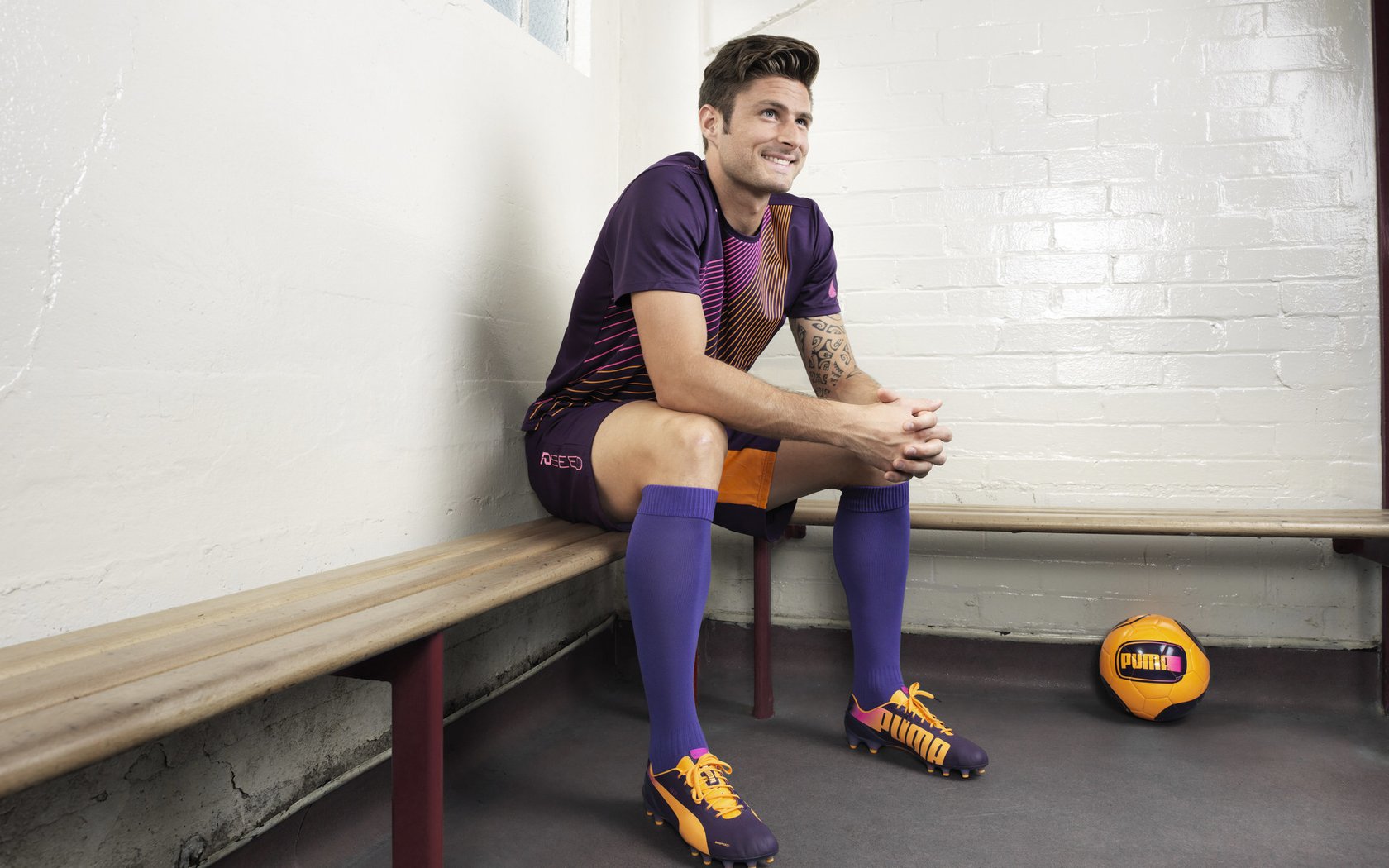 跨界战场，从美国压制威尔士看萨卡如何以季后赛模式主宰绿茵