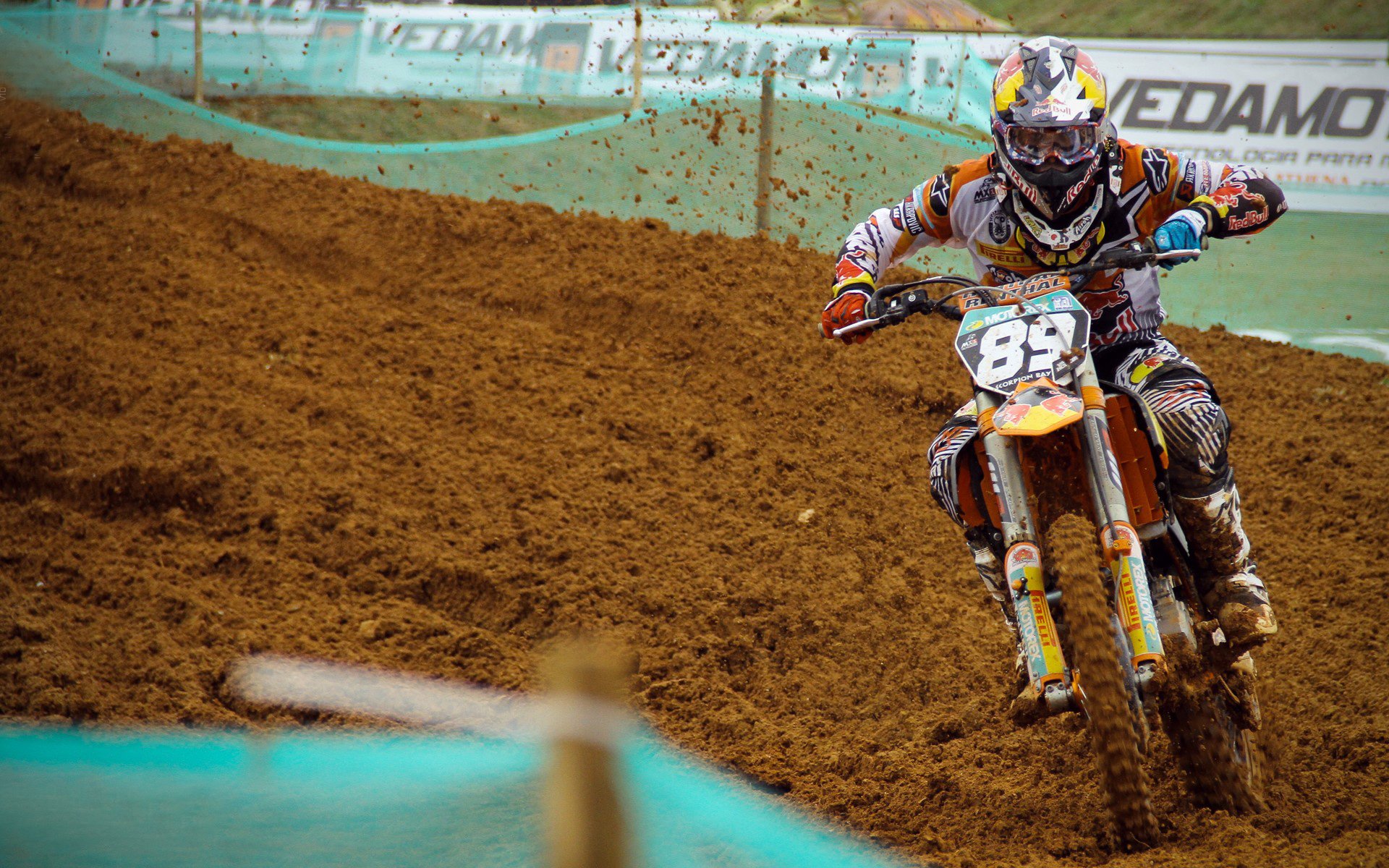 铁闸封王之夜，拉亚防守艺术如何锁定欧冠王座