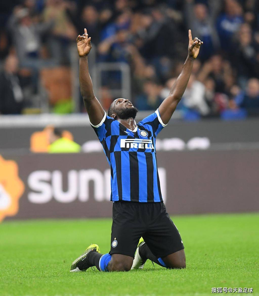 欧冠半决赛之夜，小贾伦关键回合不手软